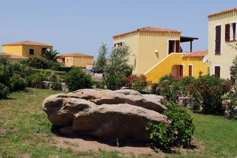 Lu Lamoni Costa Nord Aparthotel Aglientu