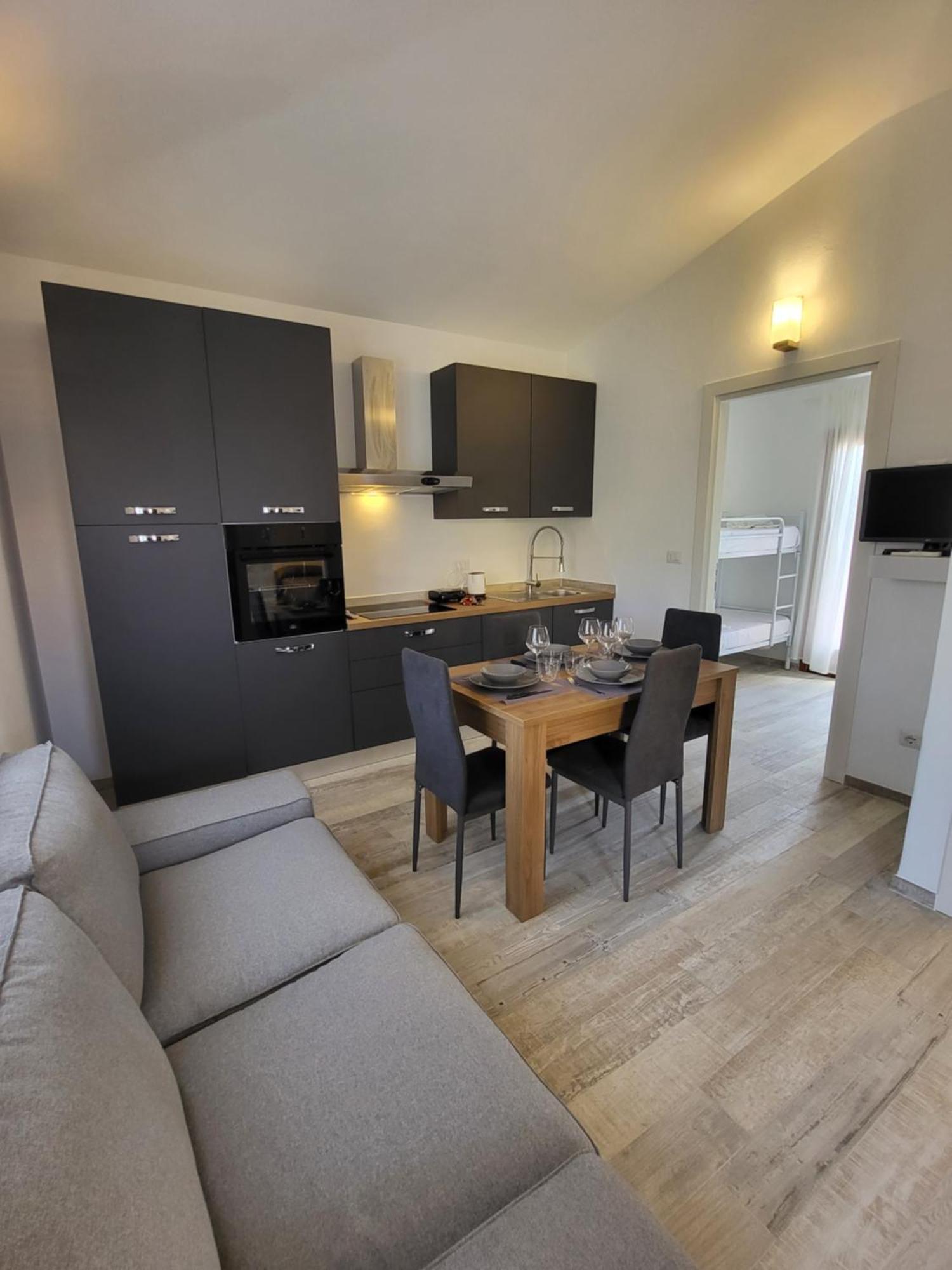 Lu Lamoni Costa Nord Aparthotel 3*