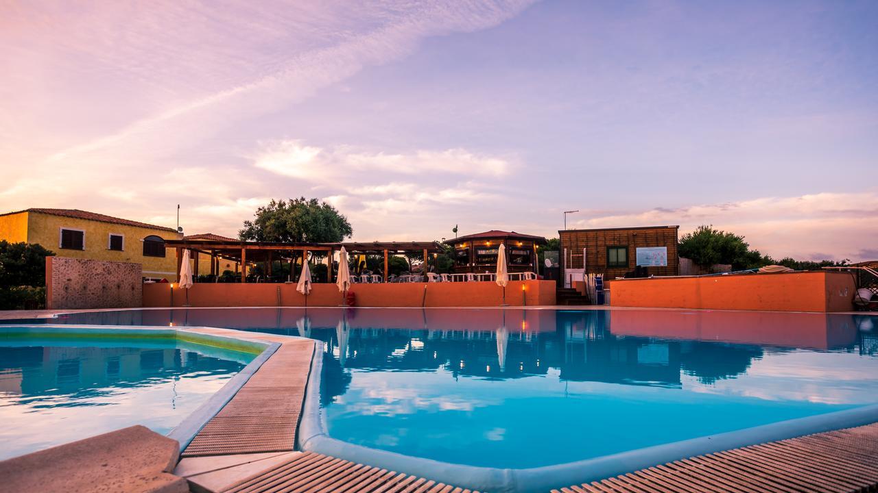 Lu Lamoni Costa Nord Aparthotel Aglientu